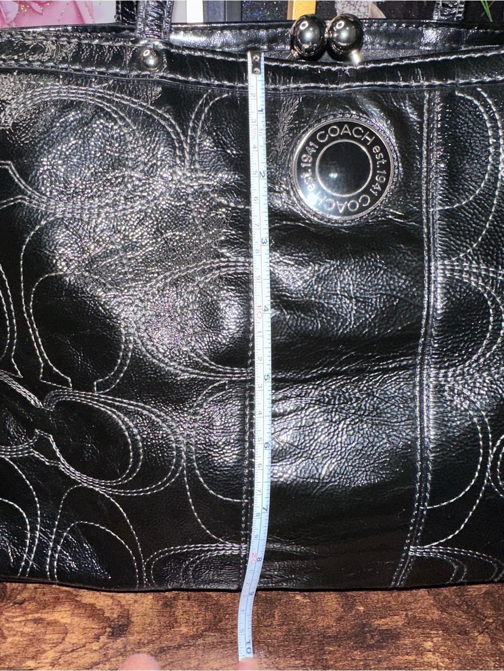 🖤 Coach Black Patent Leather Signature Kisslock Tote Bag - Picture 6 of 12